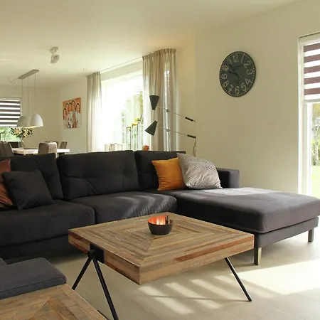 Holiday home Holiday Zonnig Strand